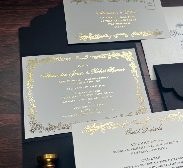 Scallop Black & Gold