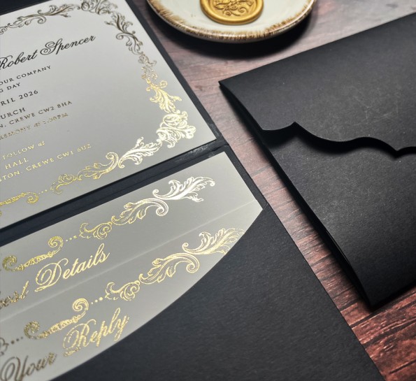 Scallop Black & Gold