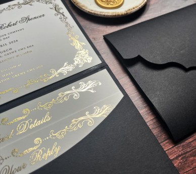 Scallop Black & Gold