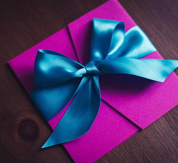 Colour Palette & Bow