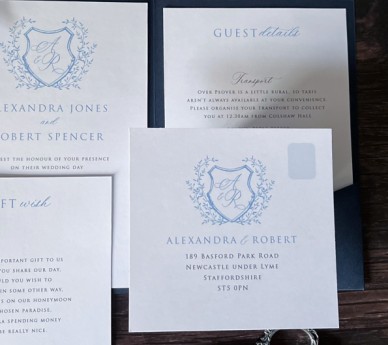 Pretty Crest in Blues