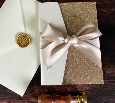 Champagne Gold Glitter Crest